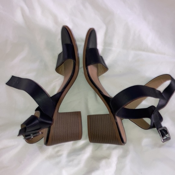 Merona Chunky Heel Shoes with straps at ankle - Picture 5 of 13